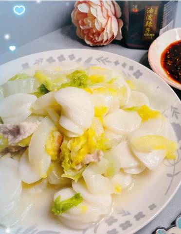 大白菜炒年糕 Stir-fried Rice Cake W/ Chinese Cabbage